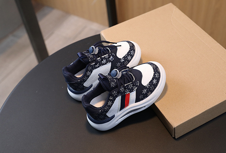 Nuove scarpe sportive per bambini in pelle Board Primavera e autunno Vendite dirette in fabbrica Spot Commercio estero_voghion.com