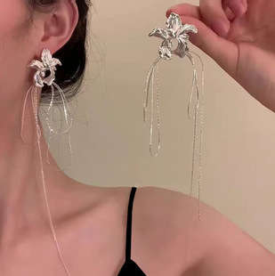 �˰��������Ӹ��yɫ�������K���h�W�t���Ը߼��К��|��Ę�Ͷ��Ů