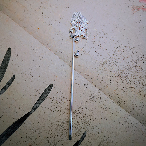 999 Pure Silver Vintage-Style Step-Style Plum Blossom Hairpin for Hanfu & Qipao Hairstyles, Tassel Adorned Hair Accessory—Perfect 520 Qixi Festival Gift for Your Girlfriend
