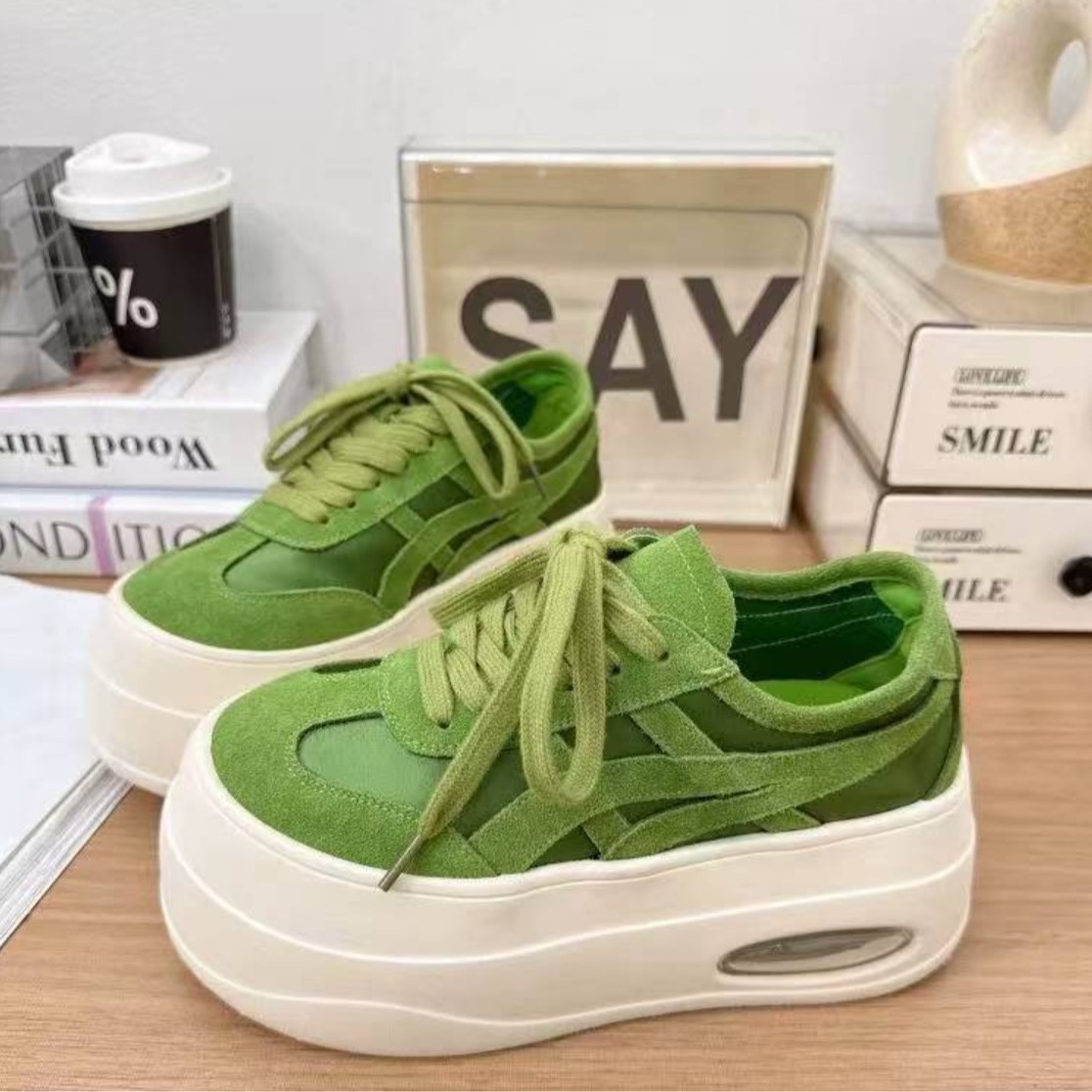 2025年春の新作厚底レースアップ無地多用途カジュアルスポーツシューズ外国貿易クロスボーダー