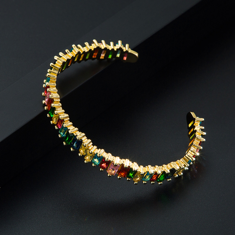 Fashion Copper Plated 18k Gold Micro-inlaid Zircon Bracelet Accessories display picture 6