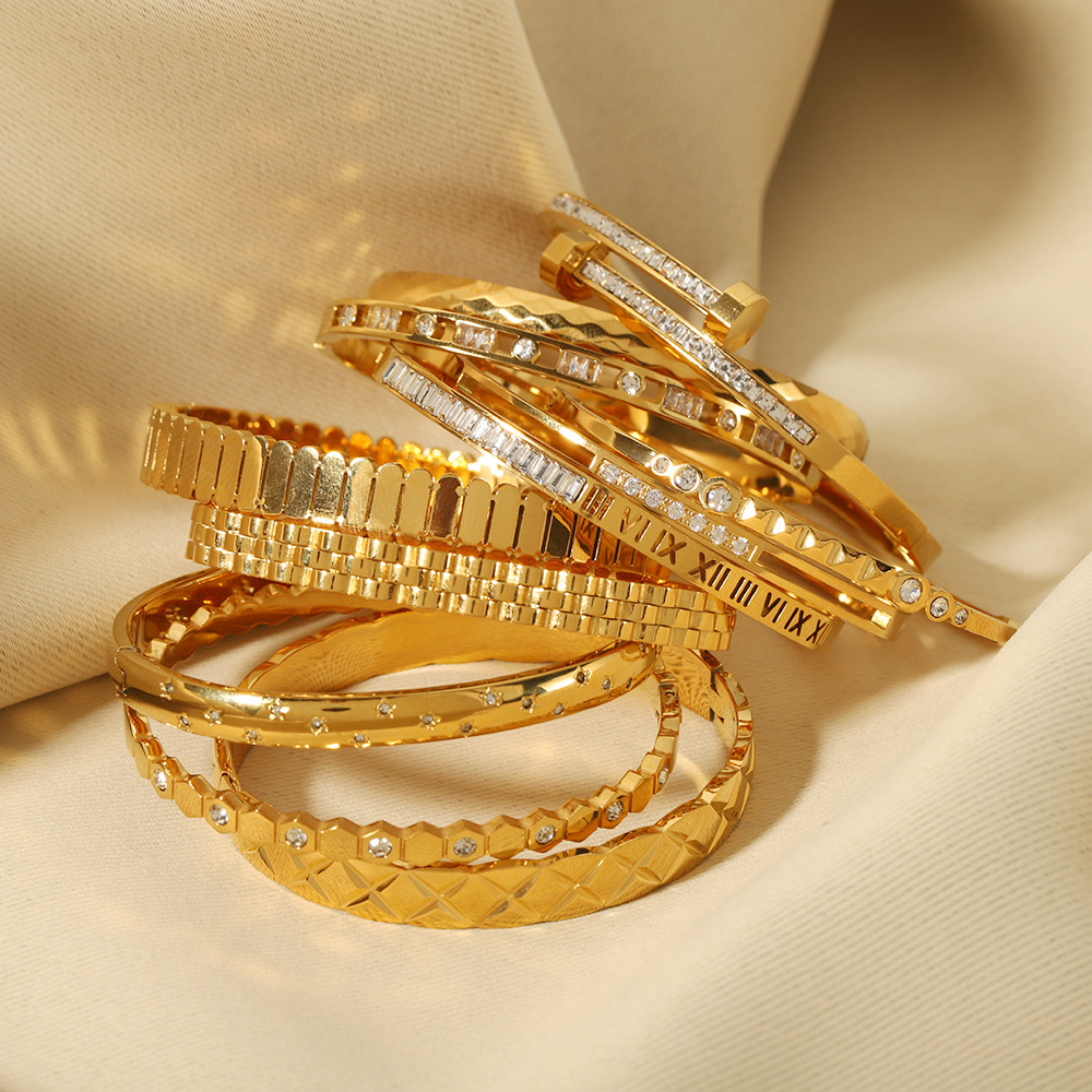 Vente chaude Nouveau Bracelet Zircon Chiffre Romain Losange Bijoux Pentagramme En Acier Inoxydable Plaqué Véritable Bijoux En Or_voghion.com