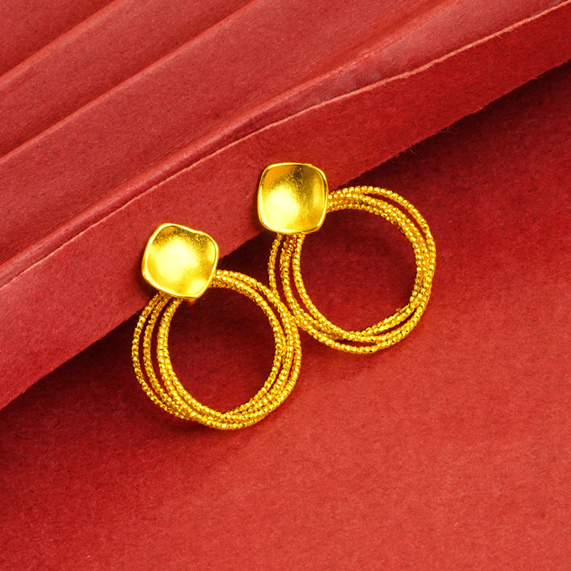 Pendientes de camelia de estilo antiguo Pendientes de verano de alta calidad para niñas con borlas Pendientes de oro de arena vietnamita que no se desvanecen durante mucho tiempo