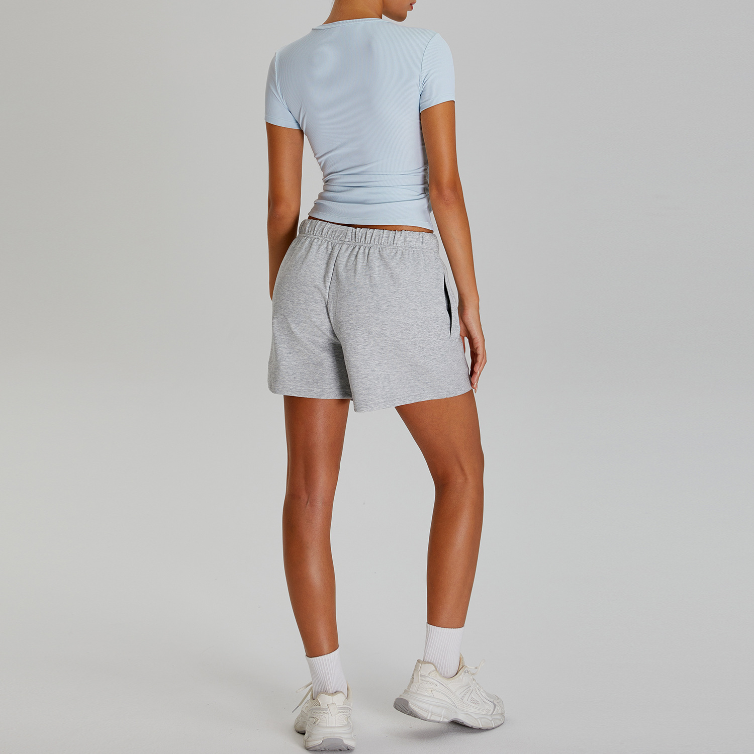 Traje de yoga ajustado transfronterizo, hilo fino, hombro, manga corta, pantalones casuales para correr de todo fósforo, traje deportivo de fitness para mujer image 3