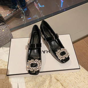 ���ы�Studiolee��Ƥ�W荷���һ�֎�����дָ����^�������ЬŮ