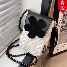 香港代购可爱小方包女2025韩版新款花朵设计手机包时尚百搭休闲风