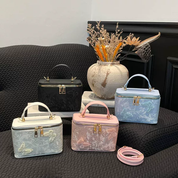 Cross-border trendy new Chinese-style small square handbag for women, 2026 summer new embroidered light luxury shoulder bag, trendy crossbody bag