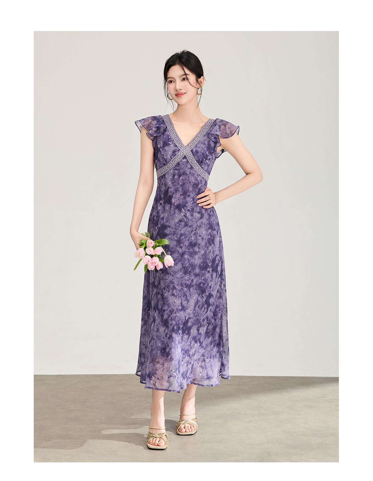 Đầm maxi nữ cổ V họa tiết hoa tay lá sen thiết kế chéo eo — màu tím chi tiết 12
