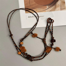 爆款豹纹绳方块搭配包包造型毛球手机壳的豹纹手机绳挂件