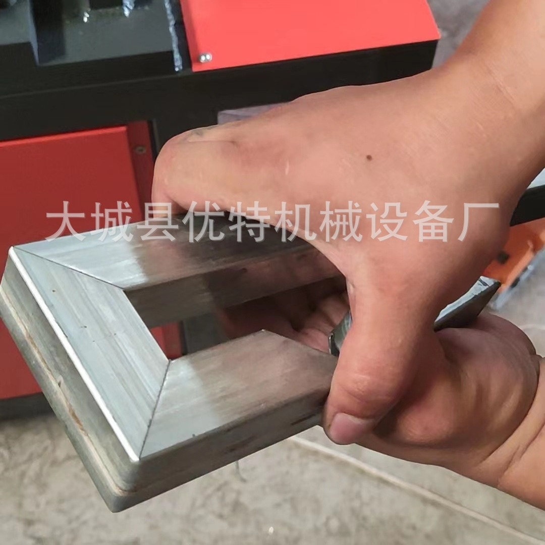 半自动方管液压冲孔机切角机角铁板冲孔机全自动数控金属冲孔机