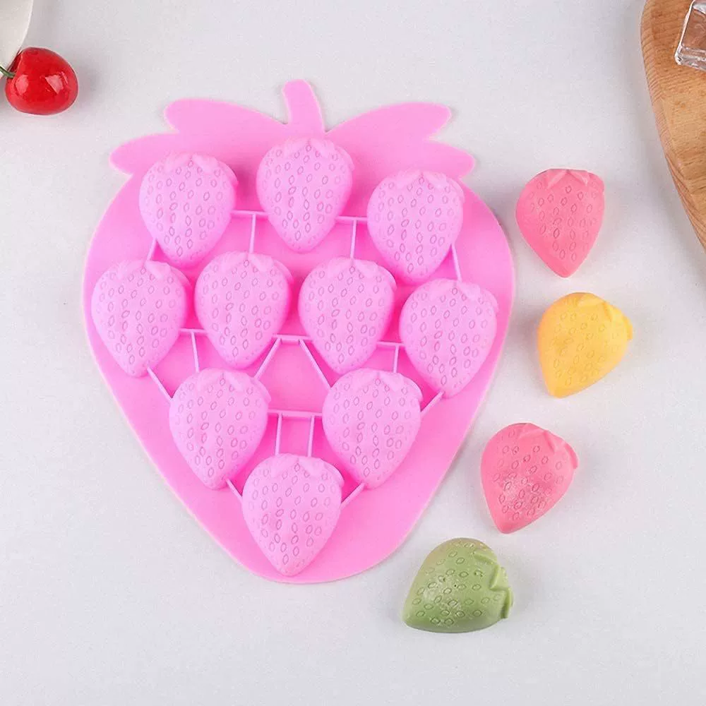 Silicone mold, strawberry, acrylic ice cubes, DIY