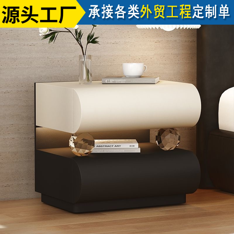 Trendy Italian-Style Bedside Table for Bedroom, Minimalist New Solid Wood Storage Bedside Cabinet in Cream Color