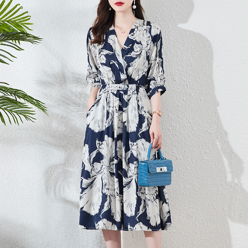 Mulberry Silk dress Women's Mid-Length 2025 Summer New plus size Young Elegant Light Luxury Small Dress Mulberry Silk dress Women's Mid-Length 2025 Summer New plus size Young Elegant Light Luxury Small Dress