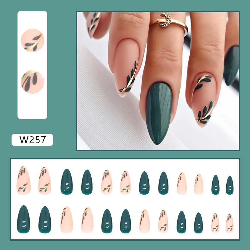 Stylish Press-on Nails Whitening Effect False Nails 24 Pieces Set_voghion.com