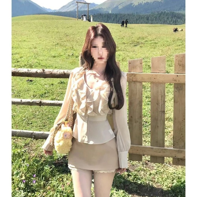 梦游仙境 秋季新款蕾丝荷叶边纯欲法式收腰衬衫女气质裤裙两件套|undefined