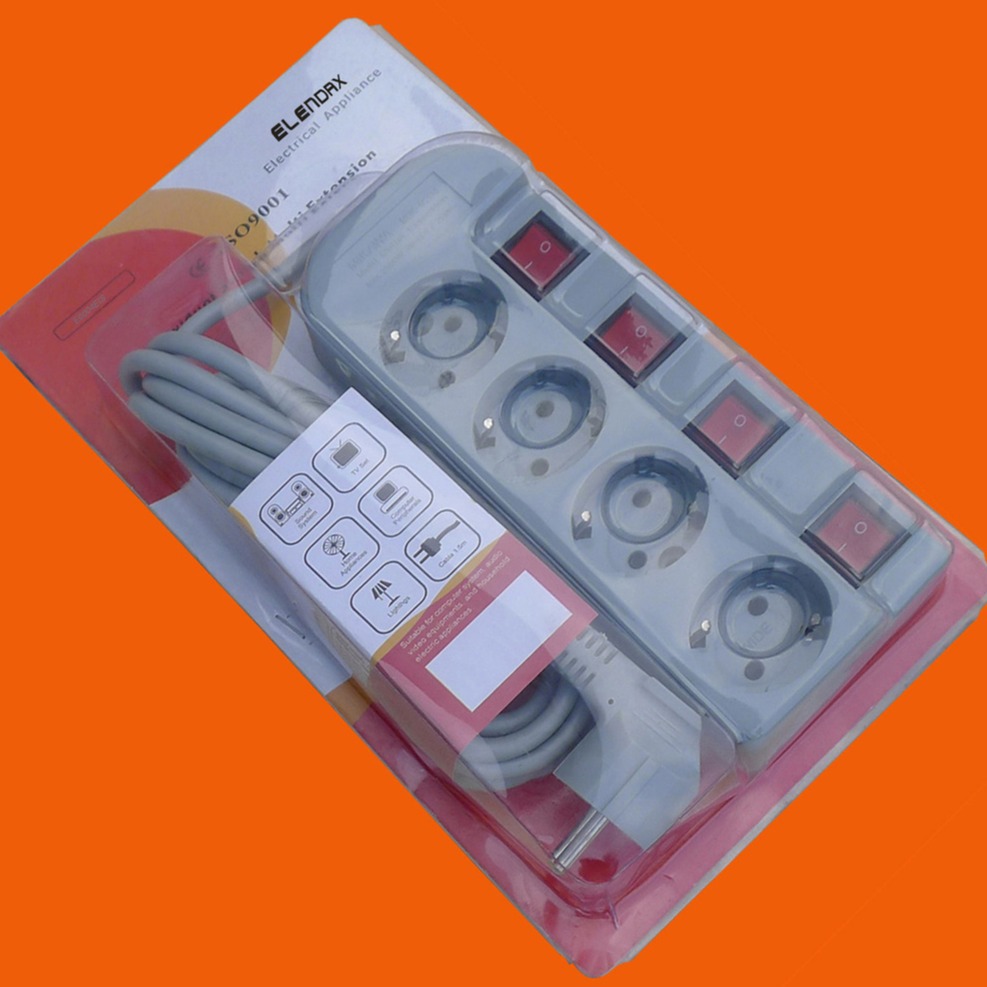 供应带接地　带儿童保护　带独立开关　四位欧式拖线板(E6004EIS)