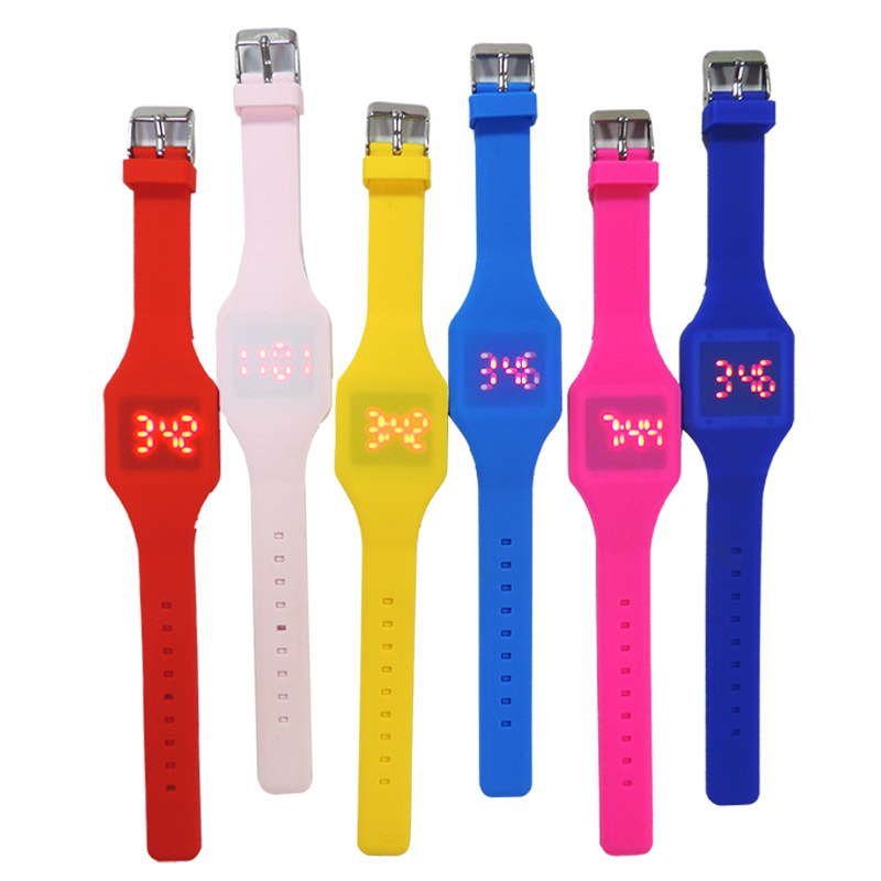 跨镜电商爆款儿童电子手表多色夜晚发光触摸屏led电子儿童手表