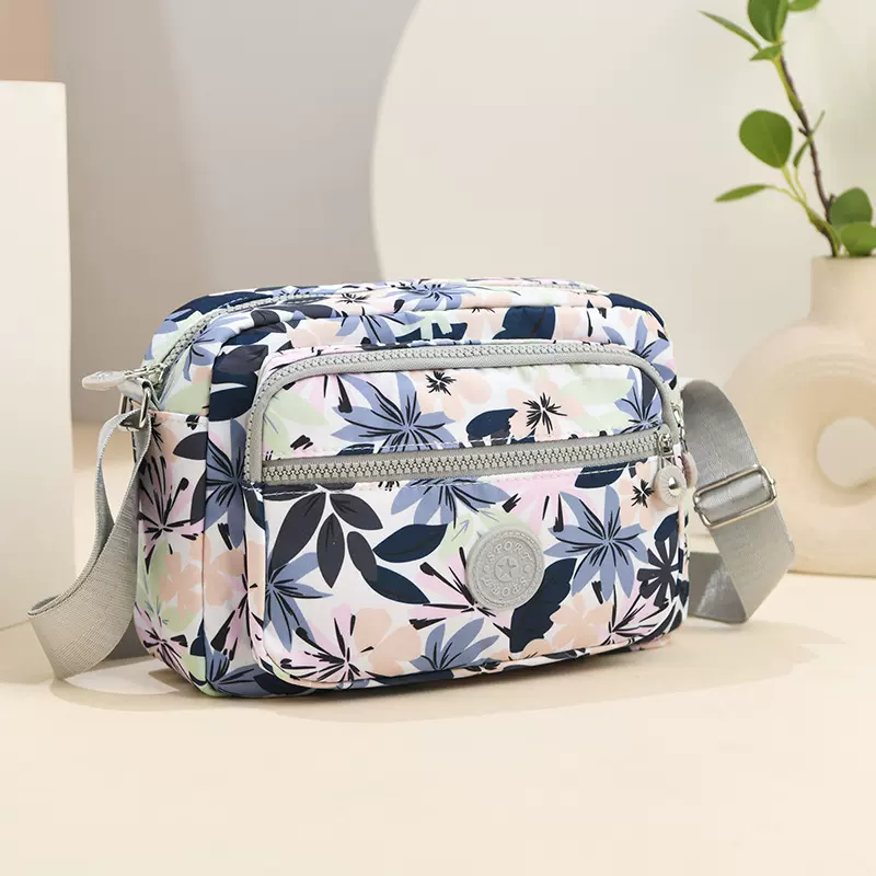 斜挎尼龙小布包女士包防水帆布单肩包简约轻便斜跨包牛津布迷你包