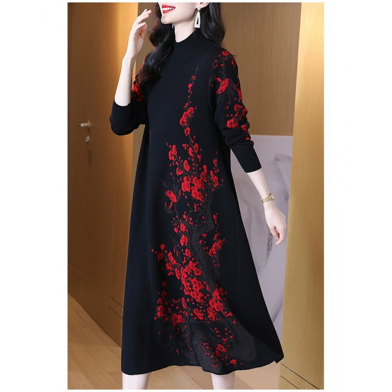Dress 2025 New Women's Autum Long-Sleeved Large Size Slimming Look High-End Elegant Knitted Sweater Skirt with Bottoming