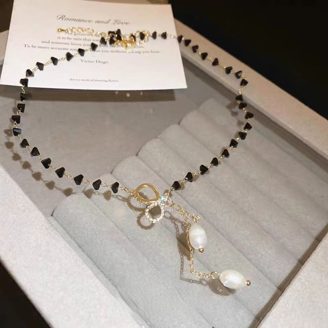 Collier pendentif papillon en perles et zircon micro-pavé, style européen et américain, pour femme. Design de niche, polyvalent et haut de gamme._voghion.com