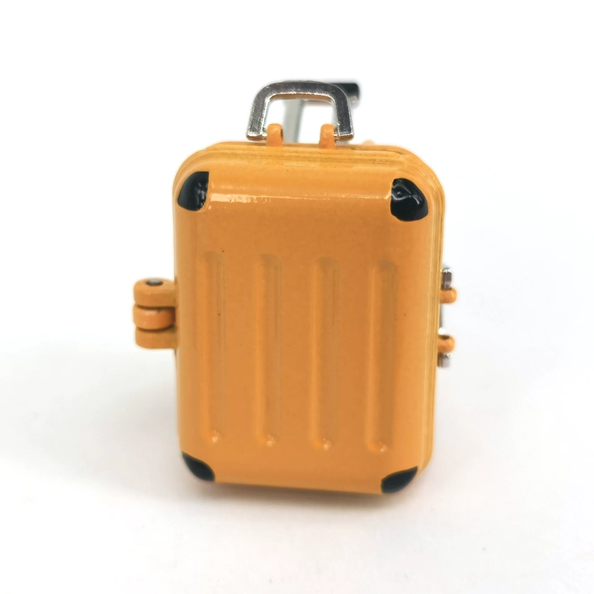 Mini Suitcase Model, Alloy Dollhouse Accessory, Magnetic Lid, 6 Colors, 31×24×15.8 mm