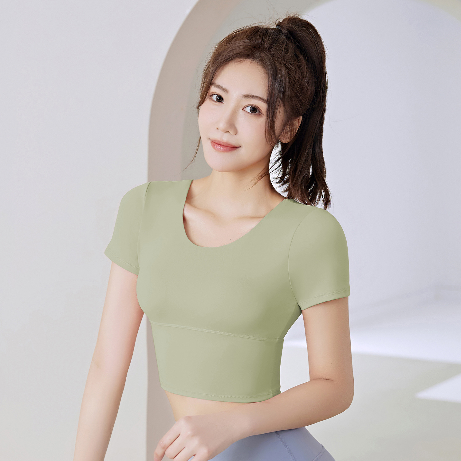 Juyitang muestra personalizada, imagen personalizada, soporte personalizado OEM/ODM, correa de belleza personalizada, cojín para el pecho, ropa de yoga, mujer de manga corta