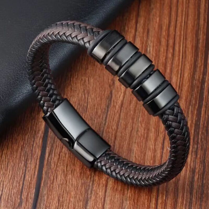 Leather Bracelet Hand-Woven Bracelet Chain Leather Braided Men's Leather Bracelet Retro Jewelry Cross-Border New Style Leather Bracelet Hand-Woven Bracelet Chain Leather Braided Men's Leather Bracelet Retro Jewelry Cross-Border New Style