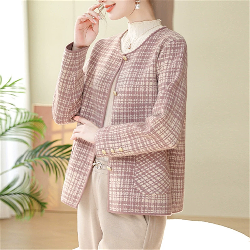 Мама весенняя одежда 2024 Новая модная куртка топ тонкое пальто весенне-осенний кардиган женский свитер среднего возраста