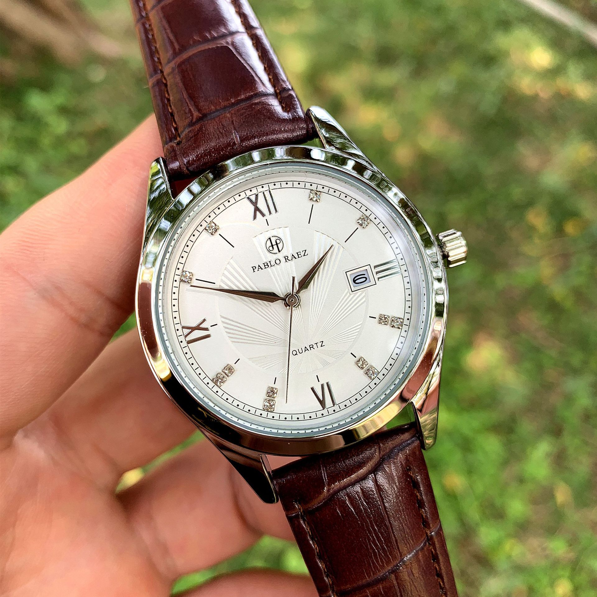 2024 Nouvelle montre de vente chaude à haute valeur esthétique, montre pour hommes authentique, montre populaire, mode étudiante haut de gamme et montre pour hommes polyvalente_voghion.com