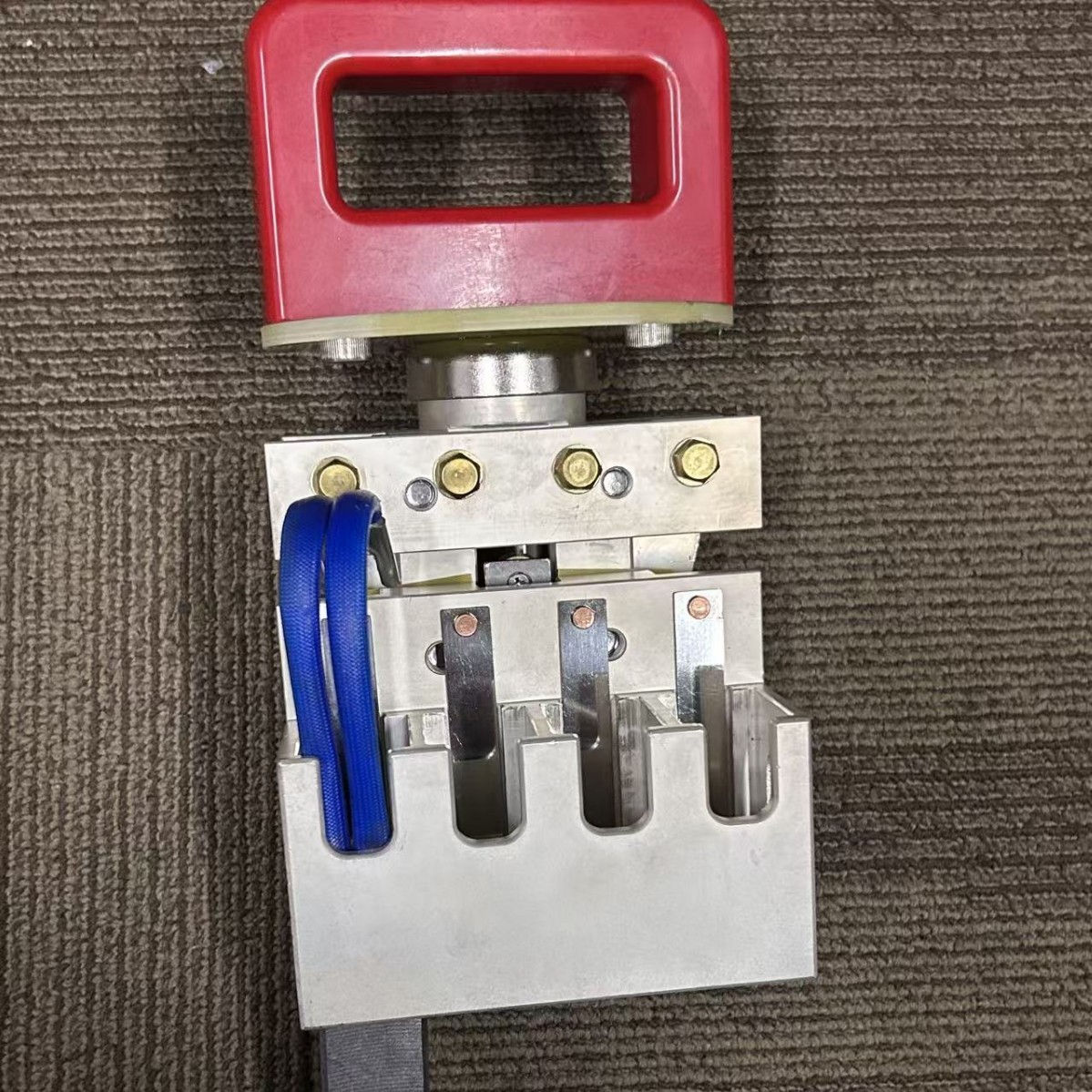 NC634碳刷架 25*32*100mm   工业用刷架 可配套碳刷 汽轮发电机