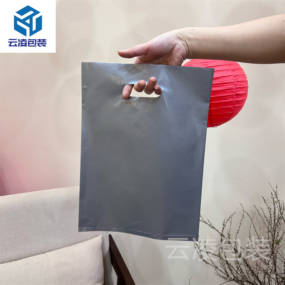 Regalos de maquillaje Joyas pequeñas Pendientes Collar Ropa de plástico Tienda de ropa Bolsas de mano Puesto de compras Bolsas de embalaje