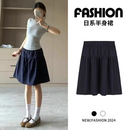 女式T恤;半身裙;女士短裤