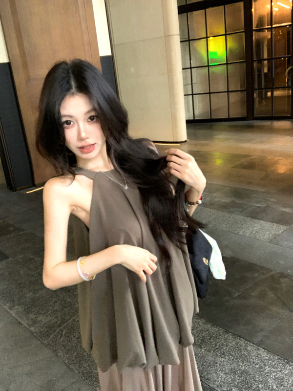 法式感挂脖无袖花苞上衣时尚套装女夏季高腰半透半身裙两件套|undefined
