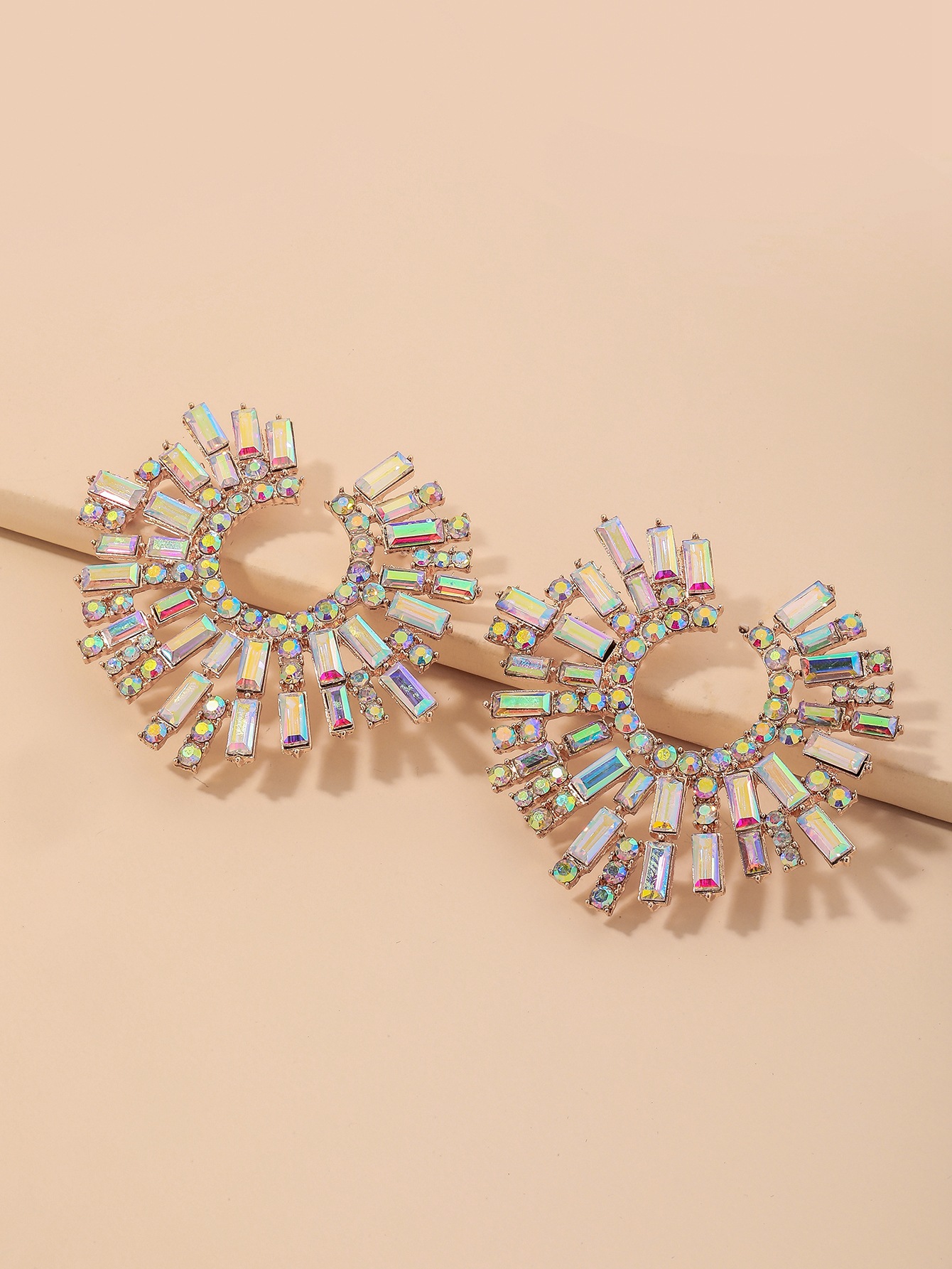 Fashion Magic Color Rhinestone Sun Flower Earrings display picture 7