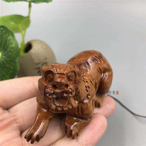 沈水ラオス黄花梨木雕手件文游胡桃手串十二生肖豚ストラップ置物牛|undefined