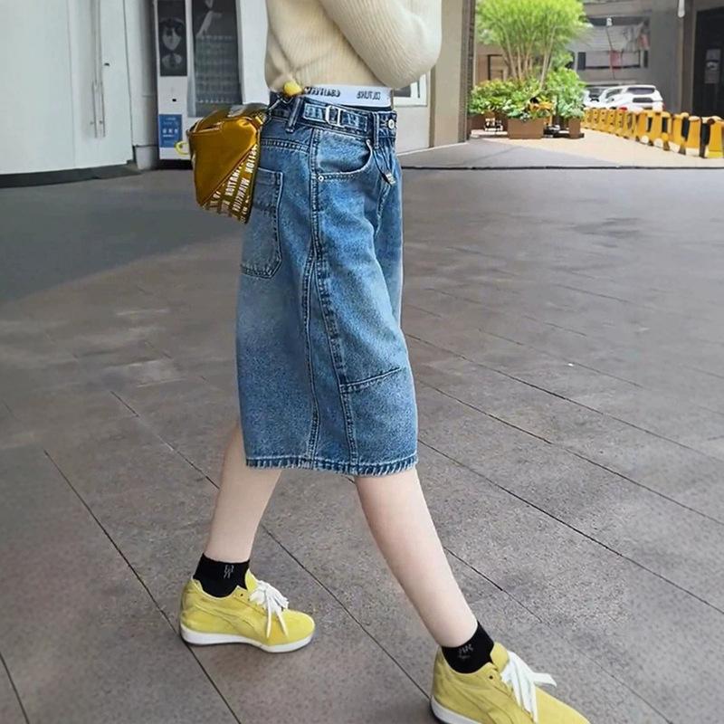 Wide-Leg Denim Shorts for Women, Summer 2026, Thin Style, Pear-Shaped Body, Plus Size, High-Waisted, Loose Fit, Slimming, Straight-Leg Mid-Length Shorts