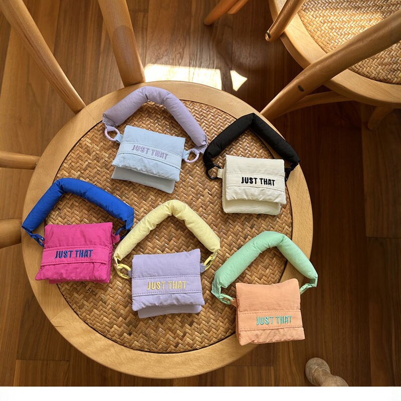 New Mini Headphone Bag with Contrasting Letters Embroidered Portable Storage Bag Coin Purse down Bag New Mini Headphone Bag with Contrasting Letters Embroidered Portable Storage Bag Coin Purse down Bag