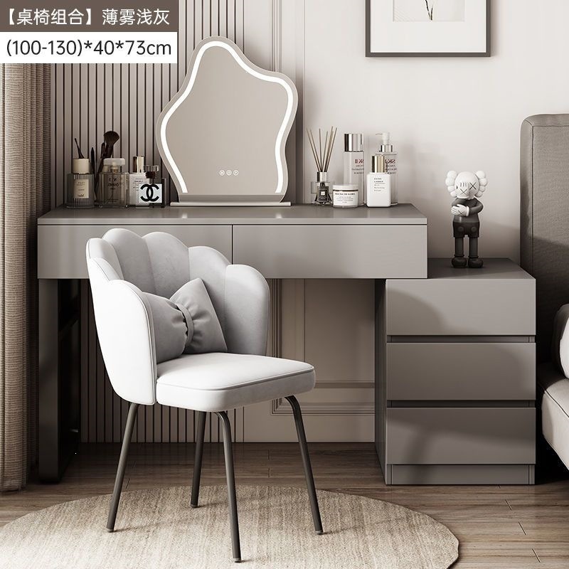 Wardrobe de madera maciza de tabla de roca dormitorio moderno simple pequeño tipo de lujo ligero de alta sensación armario de maquillaje en casa