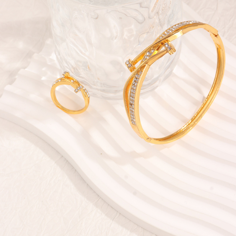 Cross-Border European and American Exquisite Cross-Pattern Nail Bracelets and Rings for Women, Niche and Unique, Non-Fading, High-End Fashion Accessories