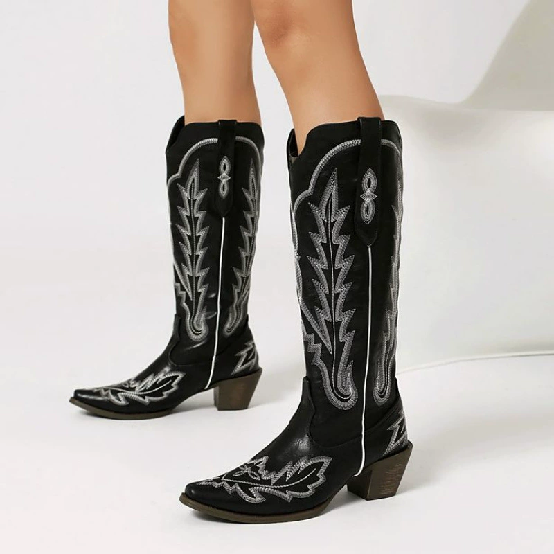 Внешняя торговля женские туфли вышивка на каблуке 40-43 больших размеров ретро женские сапоги