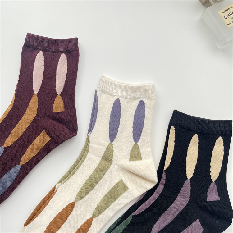 Women's Retro Color Block Cotton Crew Socks A Pair display picture 4