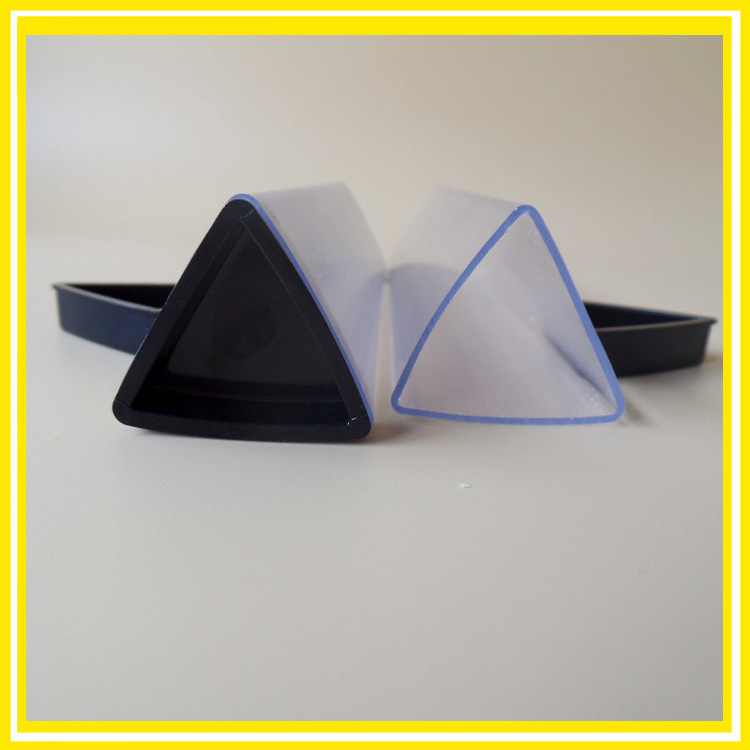 深圳厂家批发pvc透明三角管 异型材IC电子包装管直径36mm三角管