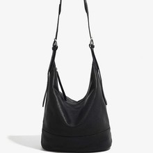 小众新款格物塌塌包植鞣皮双耳水桶包大容量单肩腋下包休闲通勤包