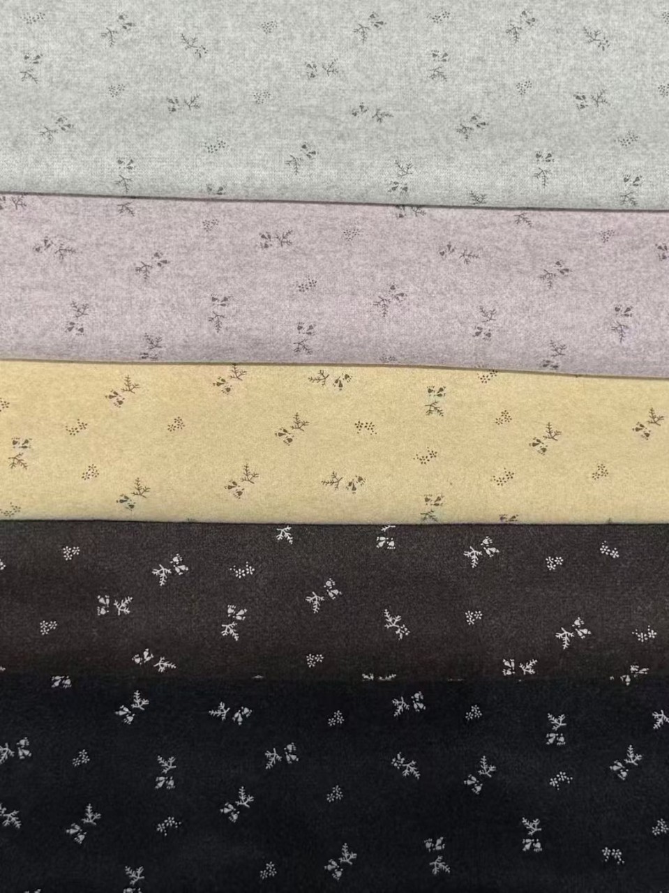 【爆款推荐】浪漫碎花粗纺丝棉呢 新季大衣布料重磅上线