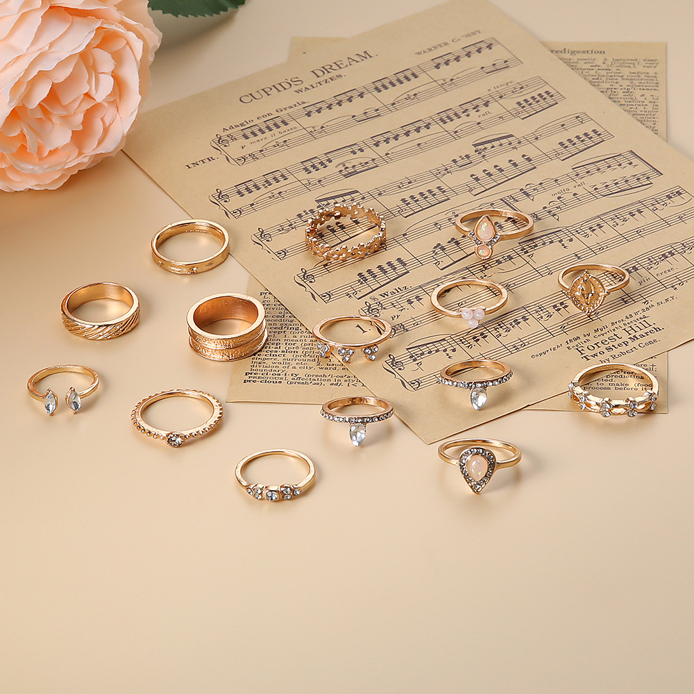 Grenz Überschreiten Des Neues Ringset Europäische Und Amerikanische Mode Opal Jesus Relief Ring Diamant 15-teiliges Set Ring Girl display picture 6
