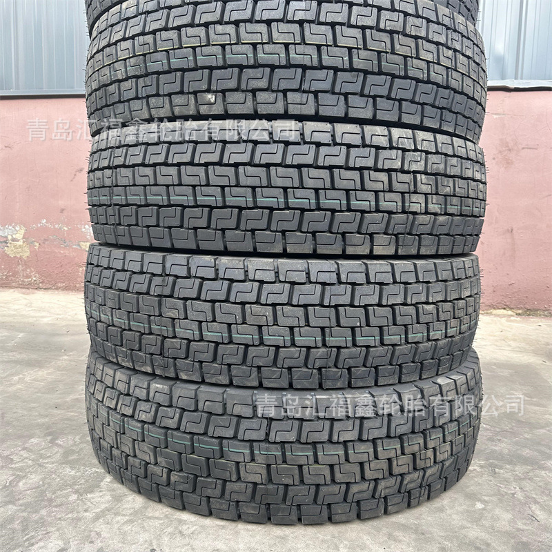 供应钢丝子午线卡车轮胎 295/80R22.5 真空胎导向型驱动型花纹