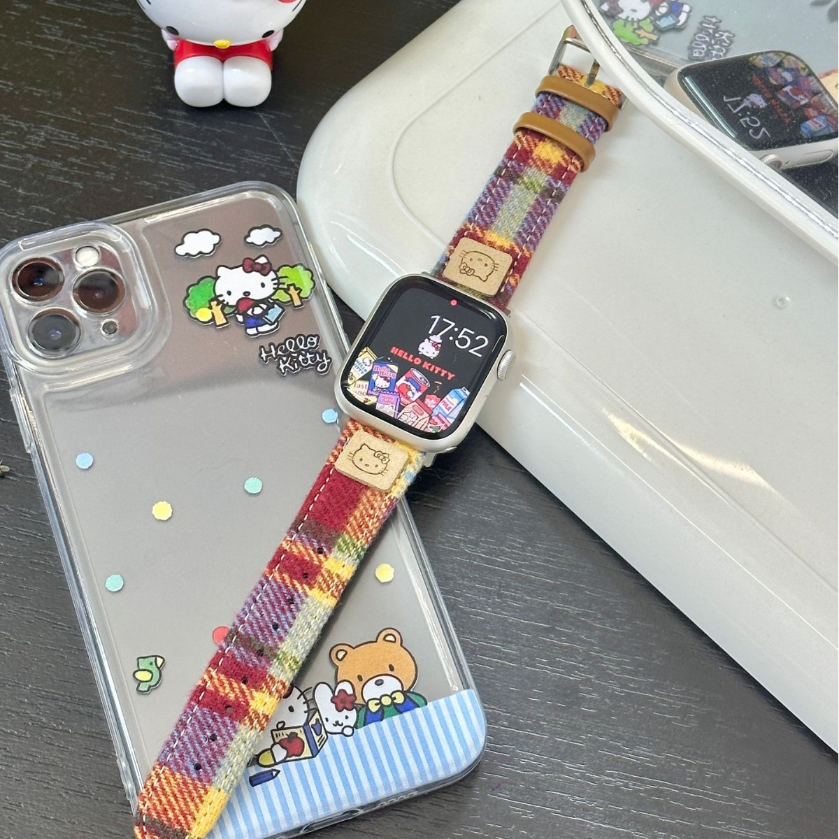 Hello Kitty Rainbow Plaid Leather Strap Is Suitable for Apple Watch Iwatch11 Generation 987654Ultra/Se