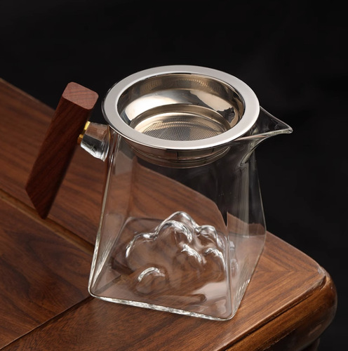 Wooden handle glass mountain view fair cup tea drain integrated male cup tea filter set tea set accessories tea dispenser with handle