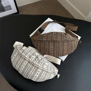 2024 New Japanese Korean Style Lightweight Sports Waist Bag Niche Design Simple Beautiful Western Style Casual Crossbody Chest Bag