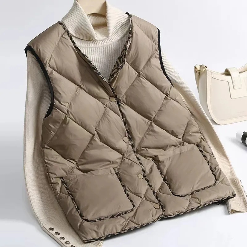 Demi-season vest with down